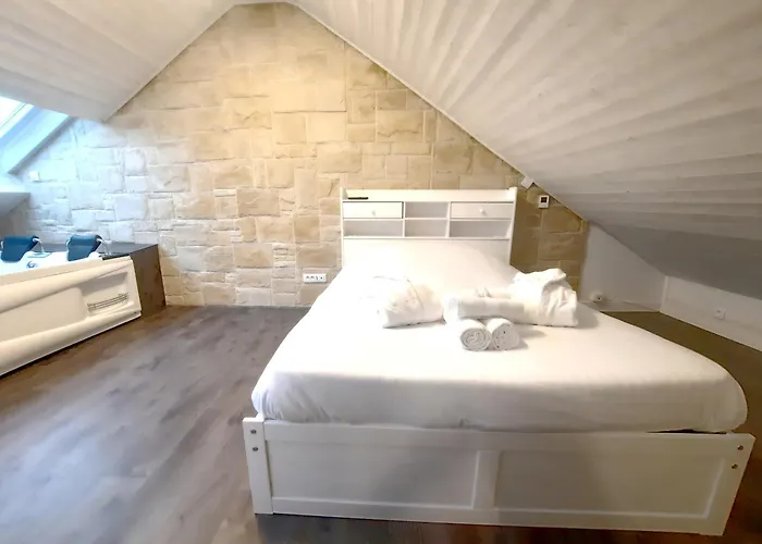 L'opale - Sauna Et Jacuzzi Ντιζόν